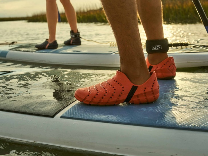Water Strider Black Sperry
