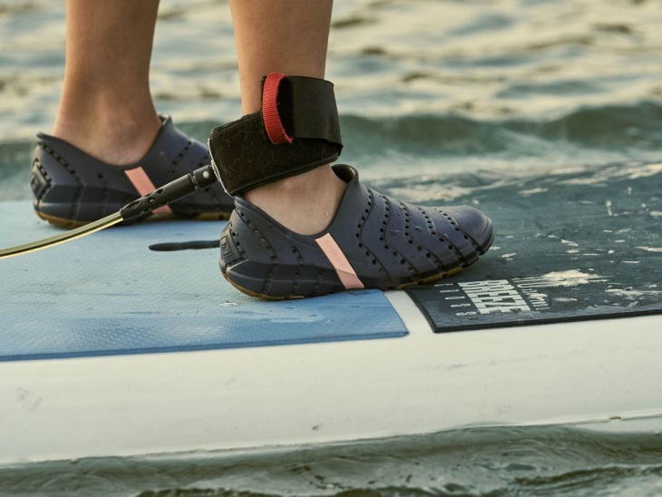 Water Strider Sperry Navy