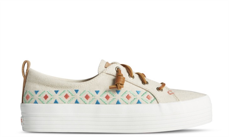 Sperry Women's Crest Vibe Platform Embroidered Sneaker Tan
